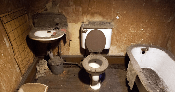 туалет в подвале