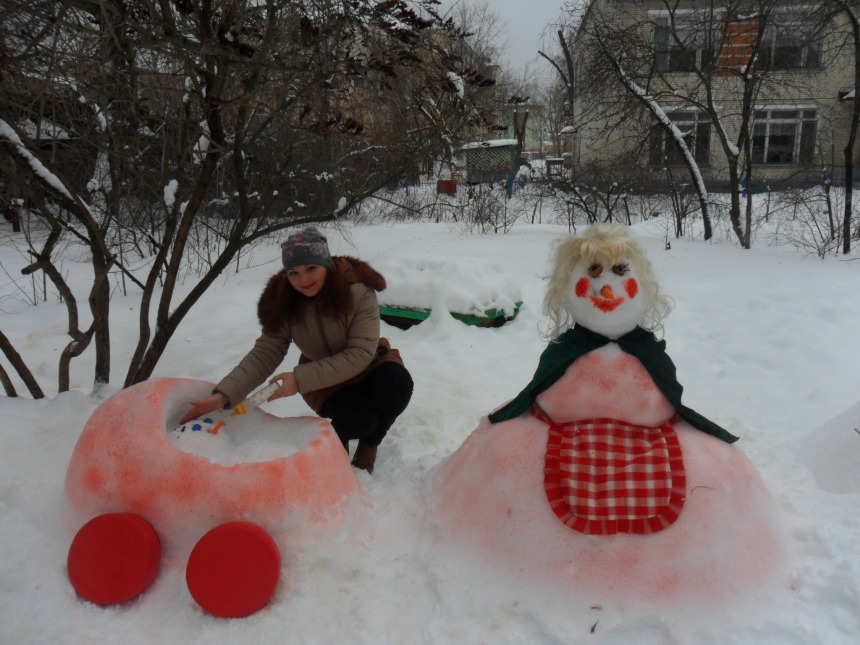 Снеговик с коляской